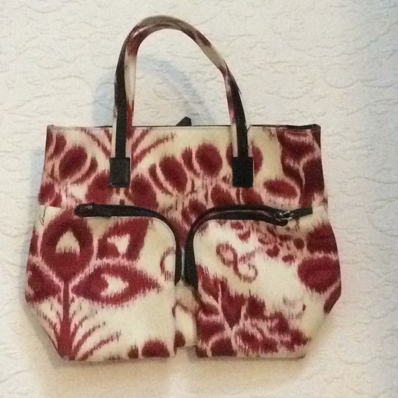 Gucci Handbag - Picture 1 of 3
